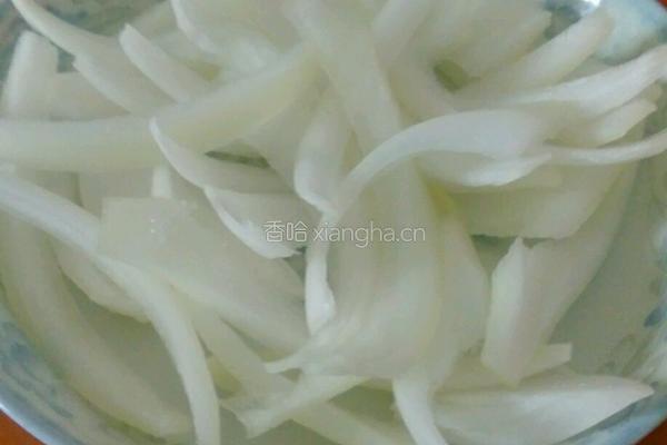 洋葱火腿炒黄瓜的做法图解4