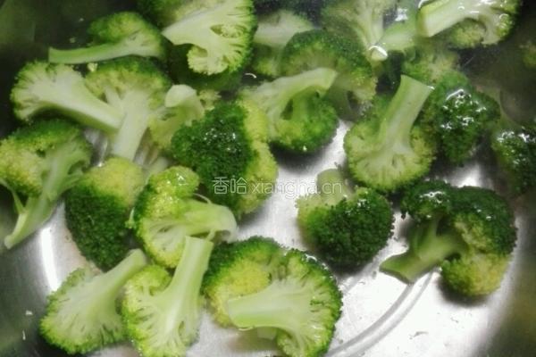 蒜蓉西兰花的做法图解5