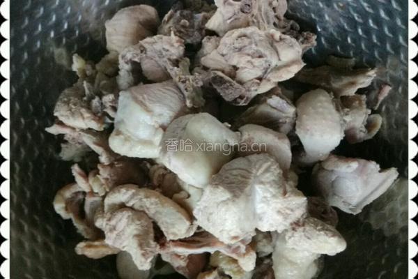 为爱做倒菜一一小鸡炖蘑菇的做法图解2