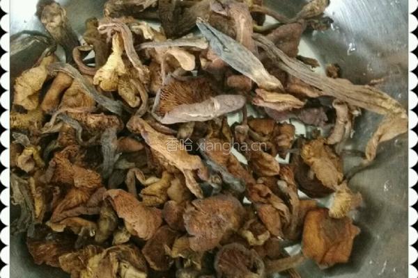 为爱做倒菜一一小鸡炖蘑菇的做法图解3