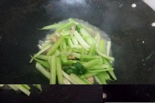 芹菜炒肉的做法图解6