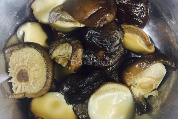 冬菇红烧肉的做法图解3