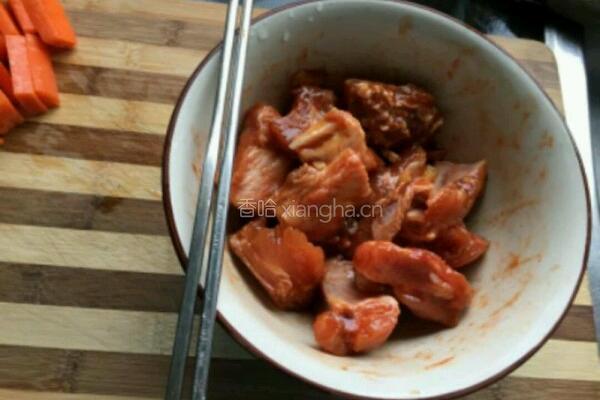 排骨煲仔饭的做法图解1