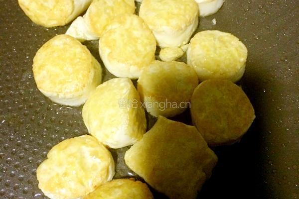金针菇日本豆腐煲的做法图解1