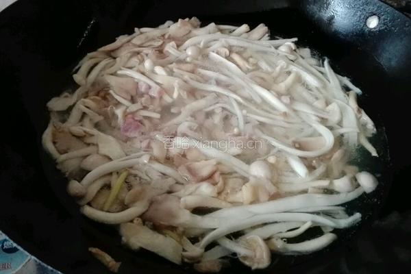 杂菇瘦肉汤的做法图解5