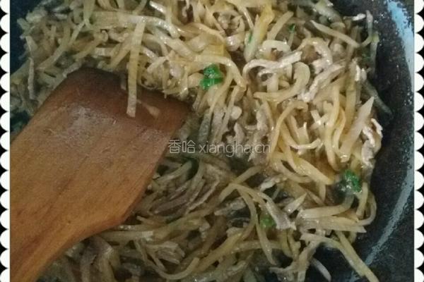 牛肉丝炒榨菜的做法图解5