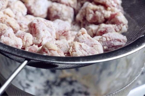 菠萝咕噜肉的做法图解6