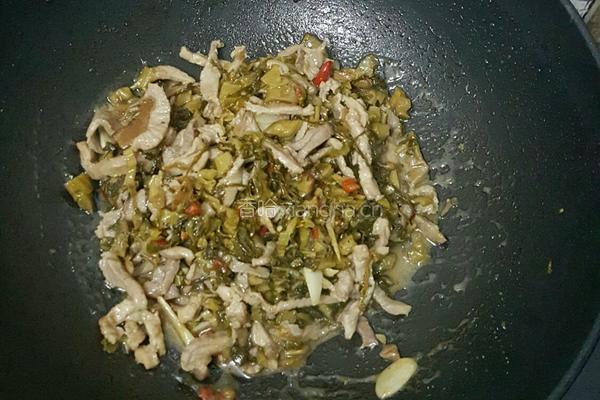酸菜肉丝的做法图解10