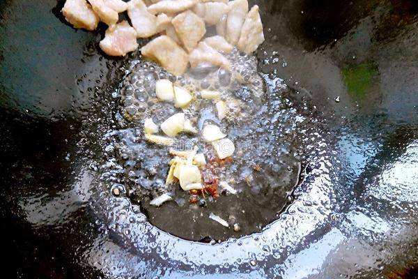 三色炒肉的做法图解5