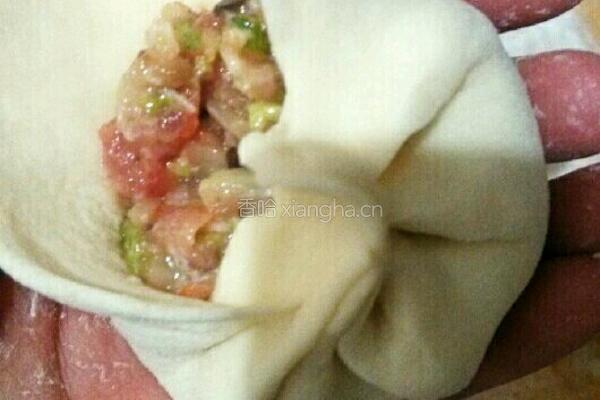 猪肉芹菜香菇包子的做法图解7