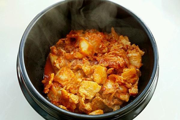 辣白菜豆腐汤的做法图解4