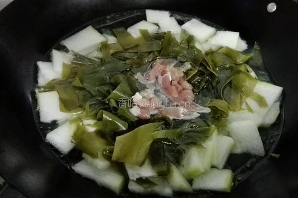 冬瓜海带瘦肉汤的做法图解4