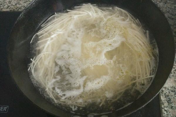 蔬菜鸡蛋汤的做法图解3
