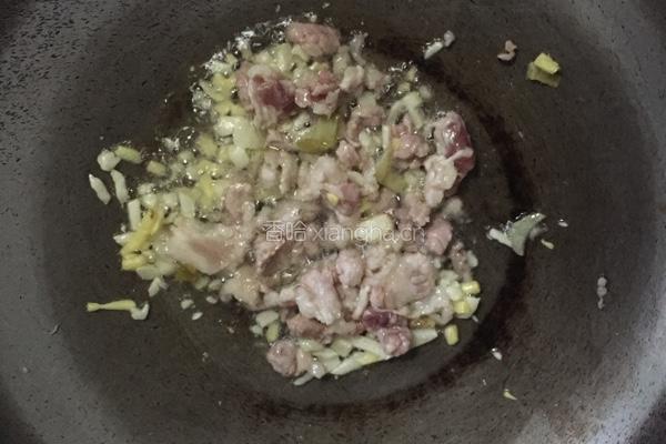 竹笋酸菜炒肉丝的做法图解4