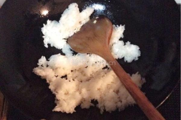酱油炒饭的做法图解5