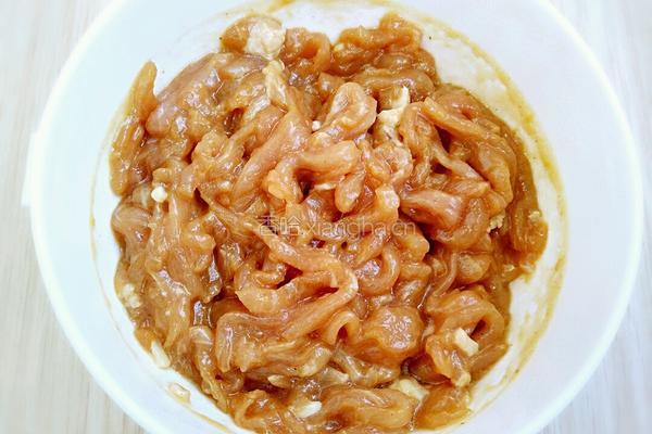 香辣肉丝的做法图解2