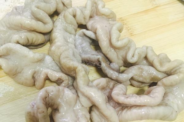 干煸肥肠的做法图解2