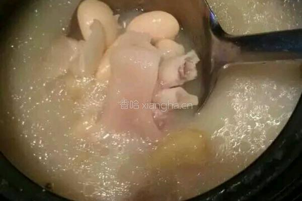 芸豆猪蹄汤的做法图解2