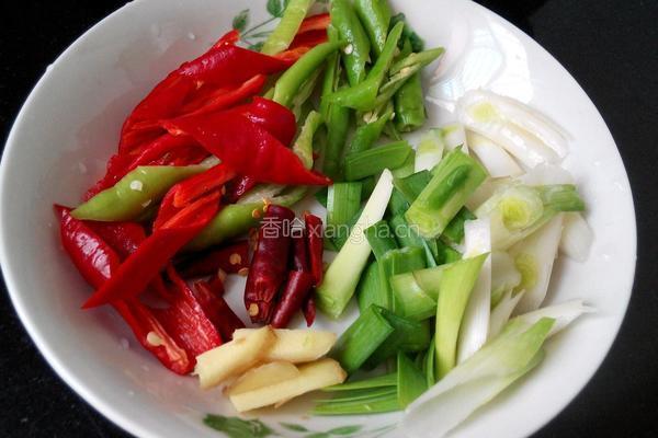 爆炒猪耳朵的做法图解4