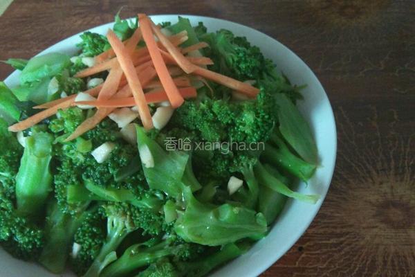 耗油蒜末西兰花的做法图解5