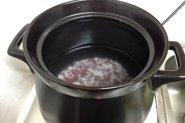 红豆红枣养颜粥的做法图解4