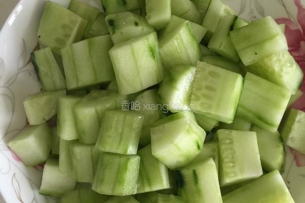 蒜蓉黄瓜的做法图解3