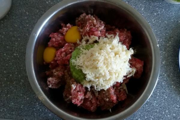 炸牛肉丸子的做法图解7