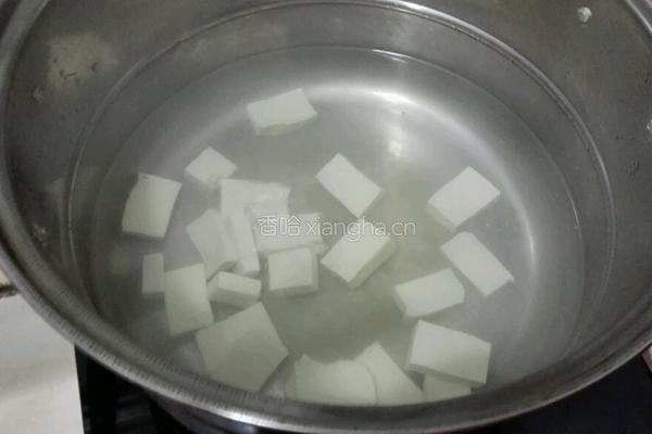 海带炒豆腐的做法图解2