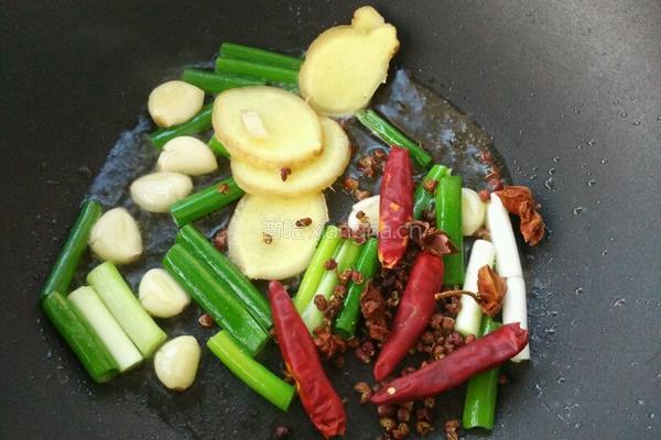 卤豆制品，鸡翅的做法图解6