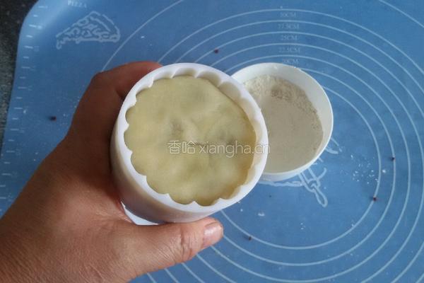 红豆沙月饼的做法图解13