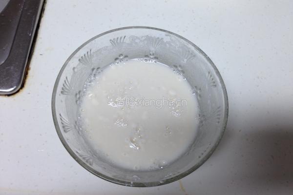 香煎西葫芦饼的做法图解3