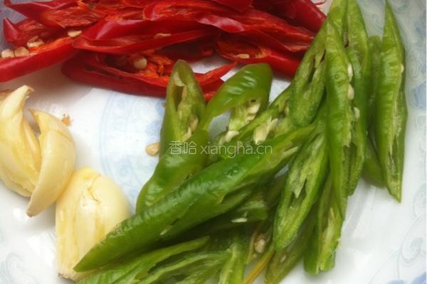 豆瓣炒豆腐干的做法图解3