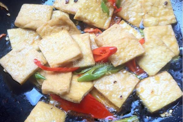 豆瓣炒豆腐干的做法图解5