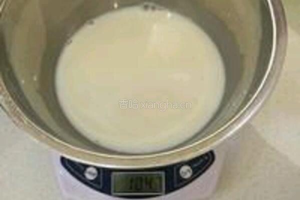 原味慕斯蛋糕的做法图解1