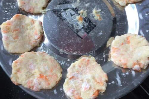 椒盐土豆胡萝卜饼的做法图解4