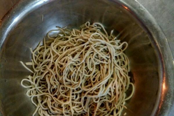 五香豆腐丝的做法图解1