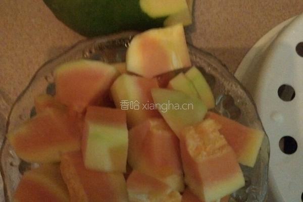 鸡爪鸡心煲木瓜的做法图解3