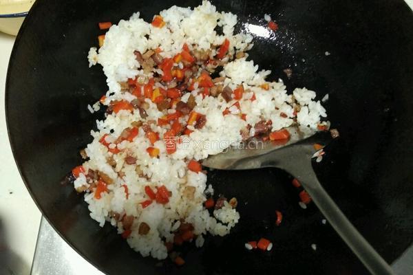 腊肉炒饭的做法图解5