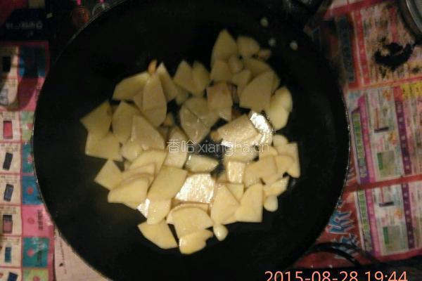 土豆烧豆角的做法图解3