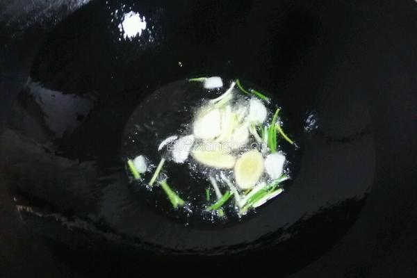肉末青豆的做法图解3