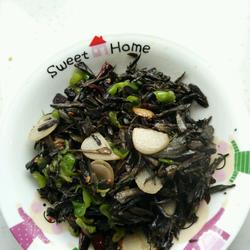爆炒干巴菌的做法[图]