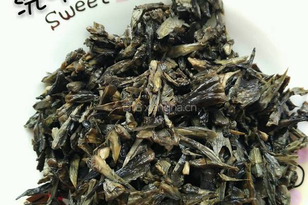 爆炒干巴菌的做法图解3