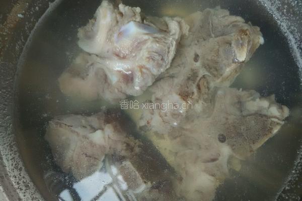 猴头菇猪骨汤的做法图解4