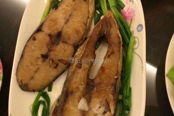 香煎马友鱼?的做法图解2