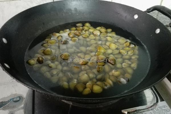 紫苏炒沙蚬的做法图解8