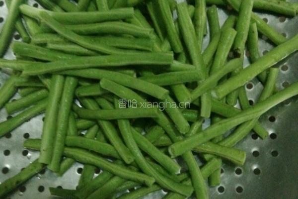 干煸豆角的做法图解1