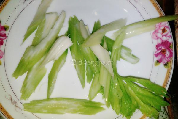 芹菜吵虾仁的做法图解3