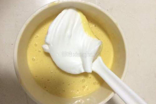 戚风肉松卷的做法图解11
