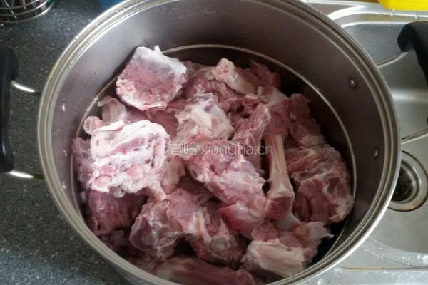 羊蝎子火锅的做法图解1