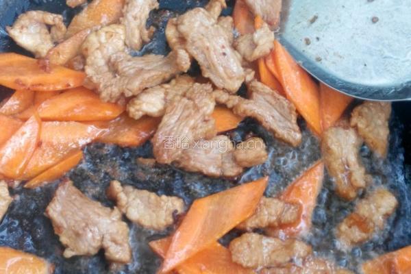 西兰花炒肉的做法图解5